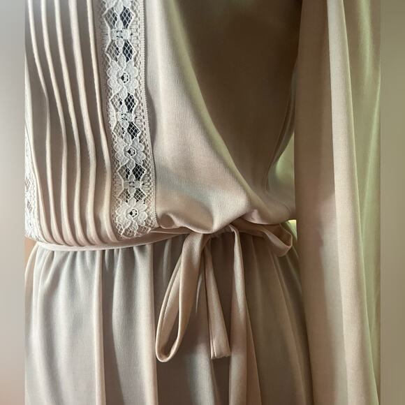 Vtg Soft Girl Modest Coquette Sheer Lace Trim Belted Boho Feminine Midi Dress M - Picture 6 of 9